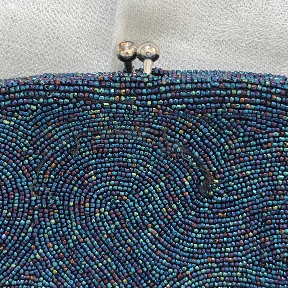 Vintage Beaded Evening Bag Kiss Clasp